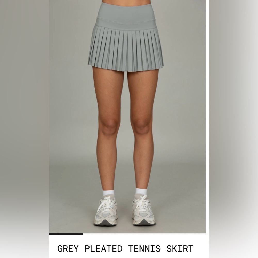 Gold hinge Grey Pleated Tennis Skirt